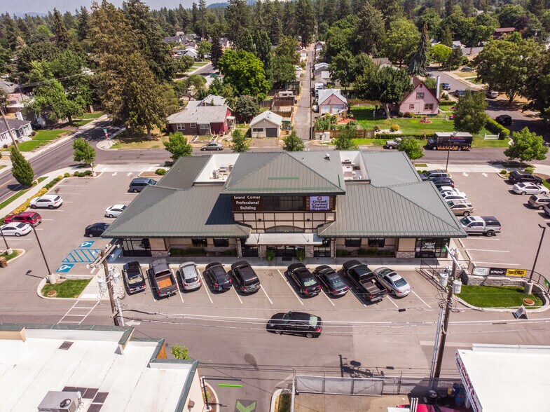 3707 S Grand Blvd, Spokane, WA à louer - Photo du bâtiment - Image 3 de 7