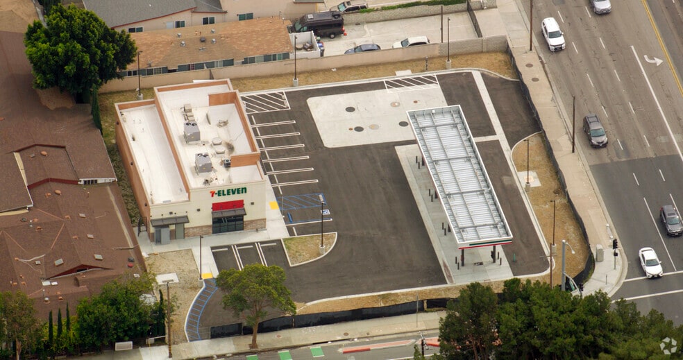 813 Euclid St, Santa Ana, CA for sale - Aerial - Image 3 of 8