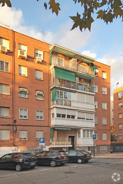 Calle Cañada, 8, Alcorcón, Madrid à louer - Photo du bâtiment - Image 3 de 3