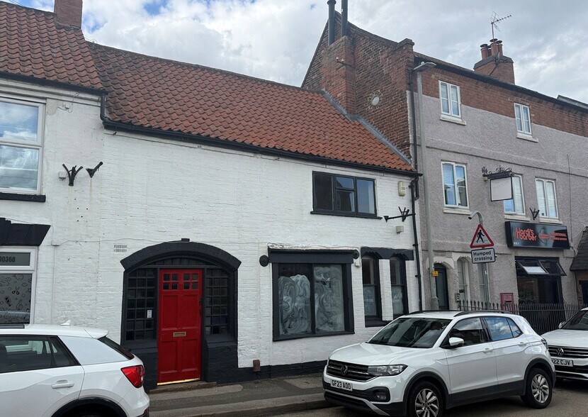 37-39 Long Acre, Bingham à louer - Photo du bâtiment - Image 1 de 4
