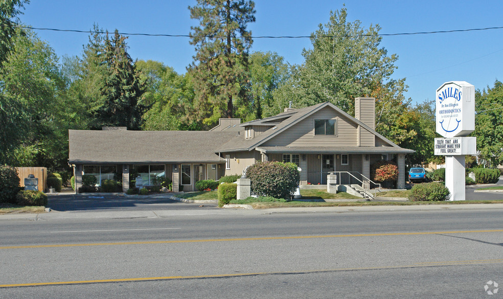 9915 N Division St, Spokane, WA à vendre - Photo principale - Image 1 de 2