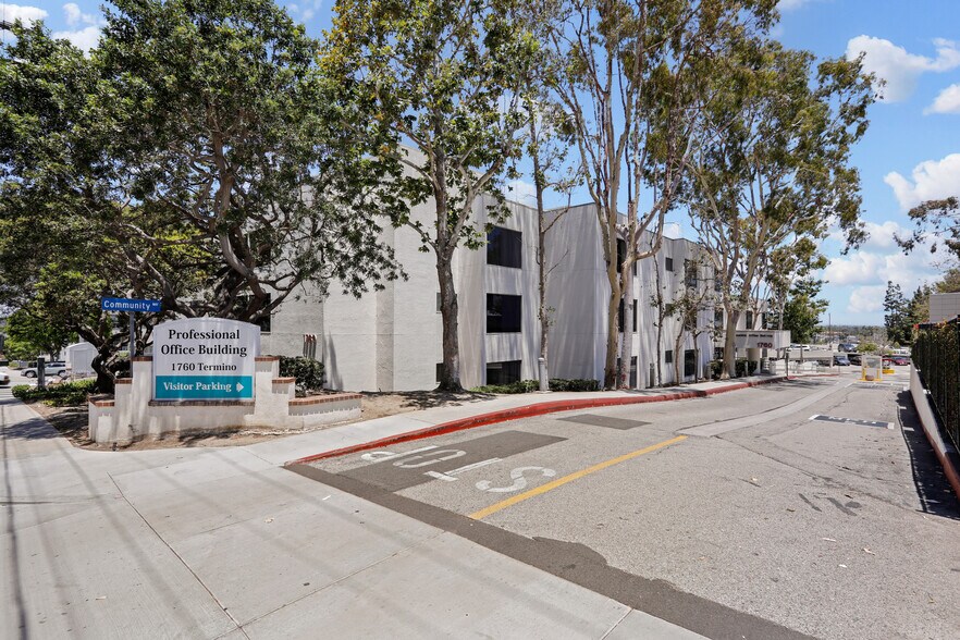 1760 Termino Ave, Long Beach, CA à louer - Photo du bâtiment - Image 1 de 36