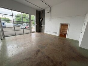 1726 Altamont Ave, Richmond, VA for lease Interior Photo- Image 2 of 6