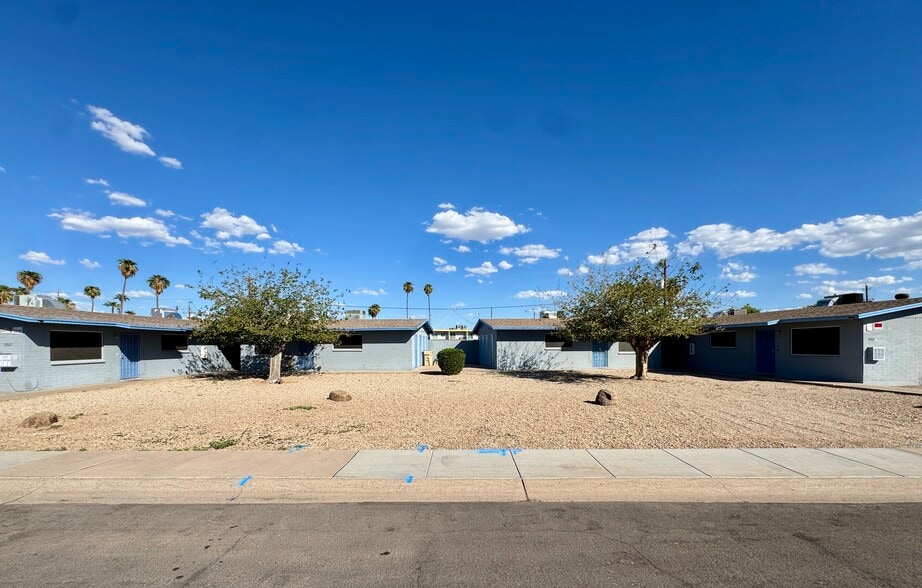 7019 N 76th Ave, Glendale, AZ for sale - Primary Photo - Image 1 of 12