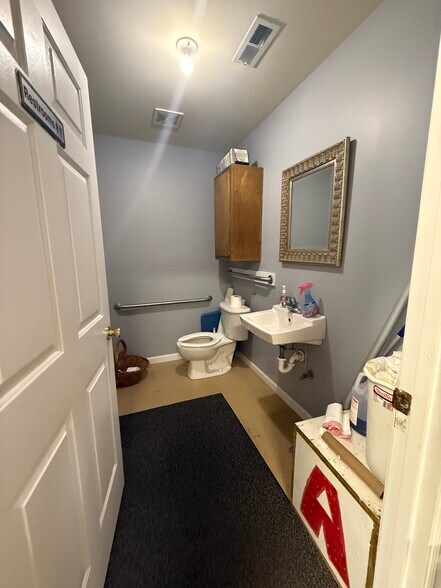 130-134 E Main St, Marshville, NC à vendre - Photo intérieure - Image 3 de 5