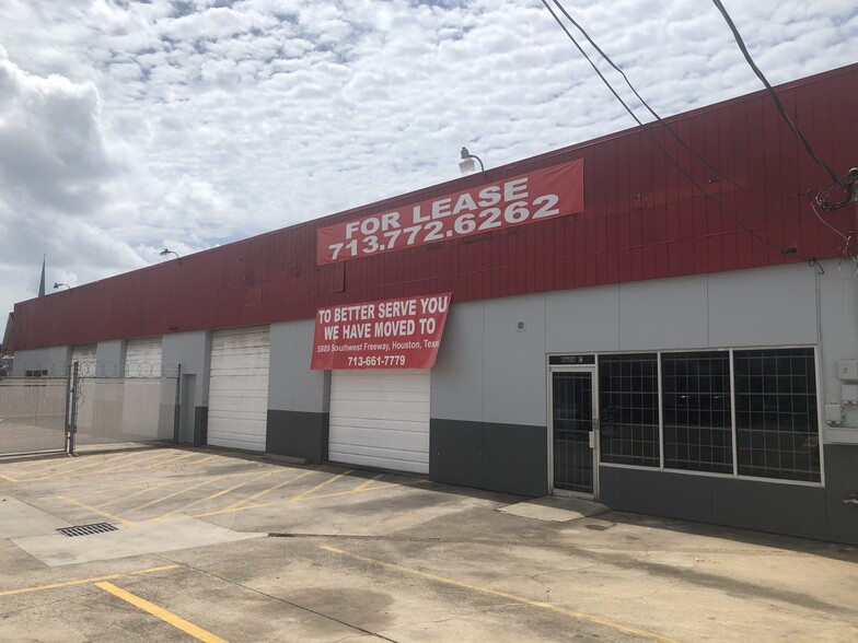 5609 Bellaire Blvd, Houston, TX for lease - Building Photo - Image 1 of 2