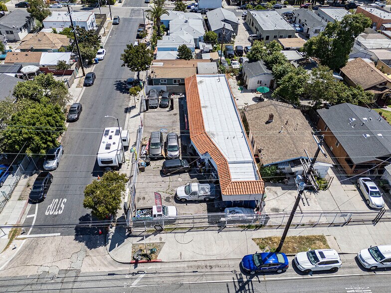 6500 S Hoover St, Los Angeles, CA à vendre - Photo du bâtiment - Image 3 de 27