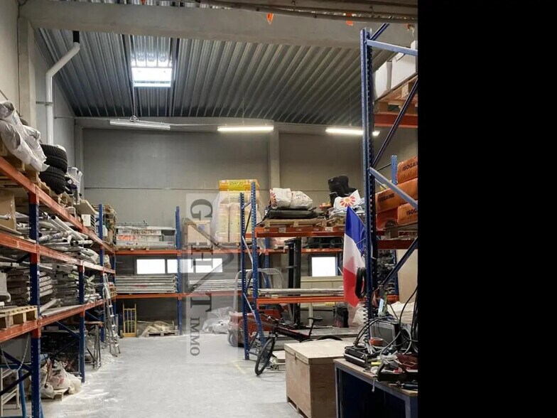 Industrial in Bussy-Saint-Georges for sale - Building Photo - Image 3 of 4