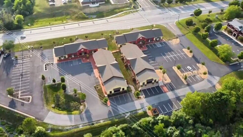 520 Lew Dewitt Blvd, Waynesboro, VA à louer - Vidéo sur l’inscription commerciale - Image 2 de 21