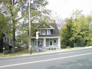 Harrisonburg Housing Portfolio portfolio of 6 properties for sale on LoopNet.ca - Primary Photo - Image 2 of 3