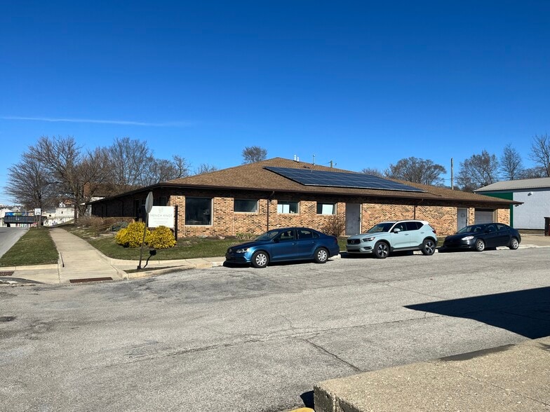 525 Wabash Ave, Lafayette, IN for lease - Building Photo - Image 2 of 5