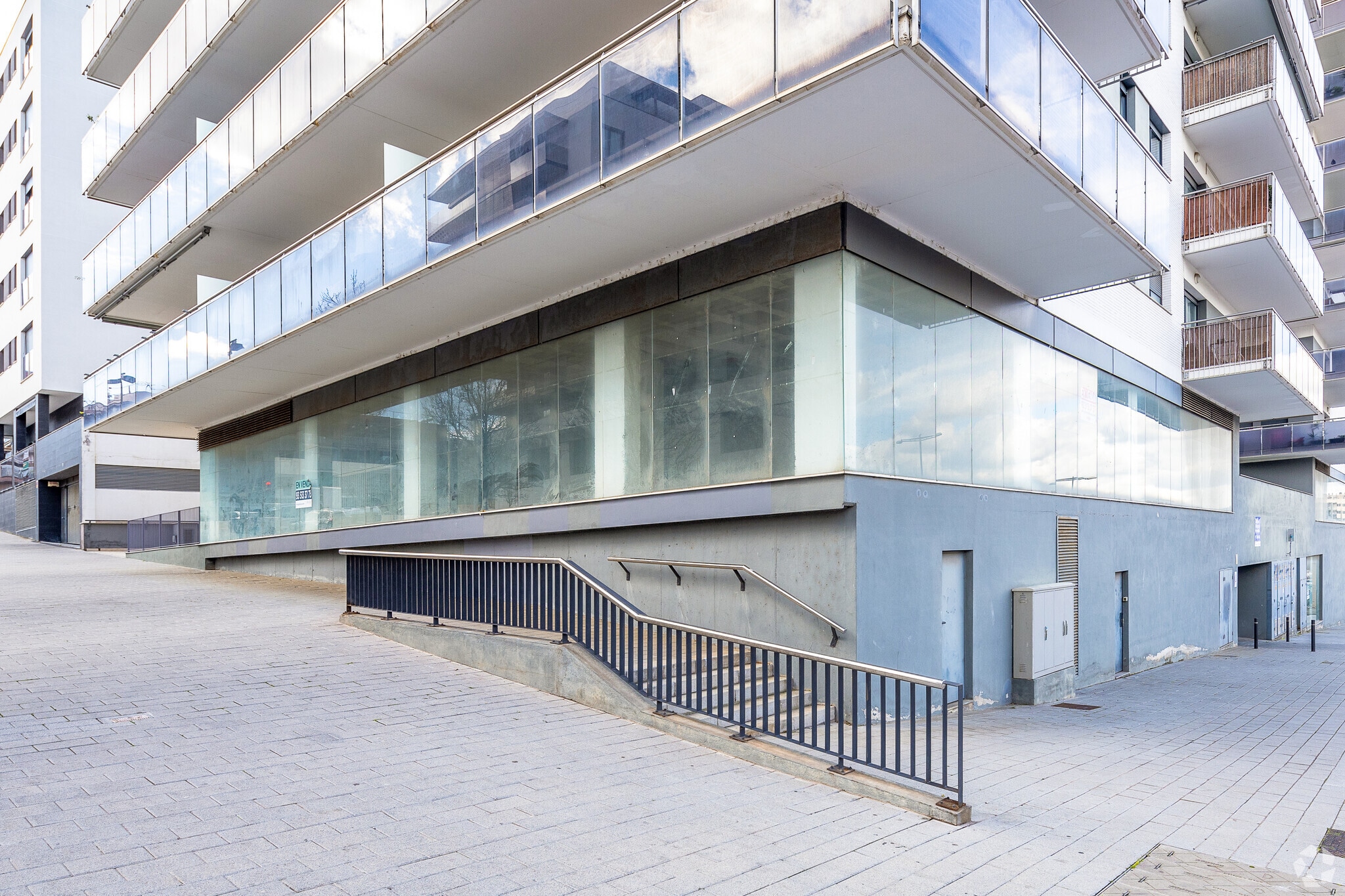 Multifamily in Sant Joan Despí, Barcelona for sale Primary Photo- Image 1 of 2