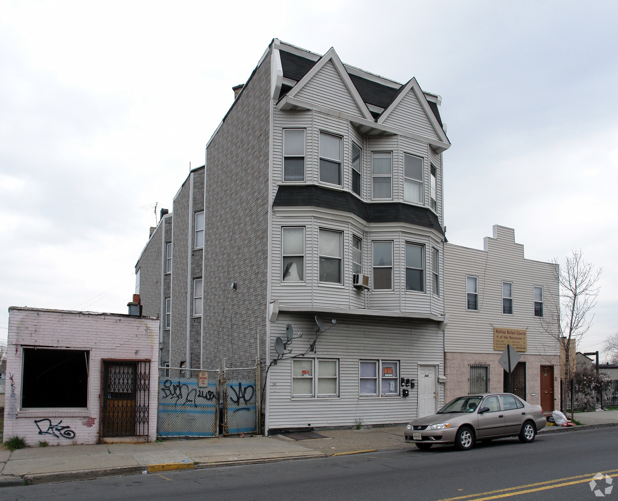 565 Main St, Paterson, NJ for sale Primary Photo- Image 1 of 5