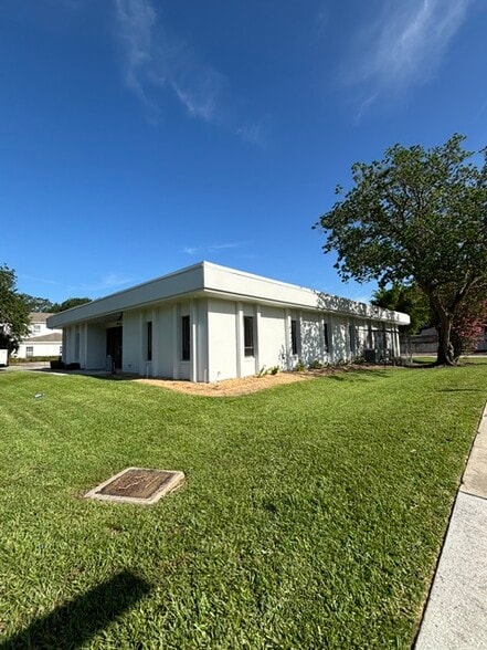 1703 W Colonial Dr, Orlando, FL à vendre - Photo du bâtiment - Image 3 de 7