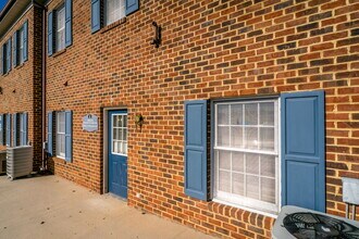 1600 N Coalter St, Staunton, VA for lease Interior Photo- Image 2 of 14