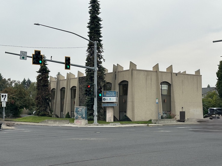 707 W Francis Ave, Spokane, WA for lease - Building Photo - Image 2 of 10