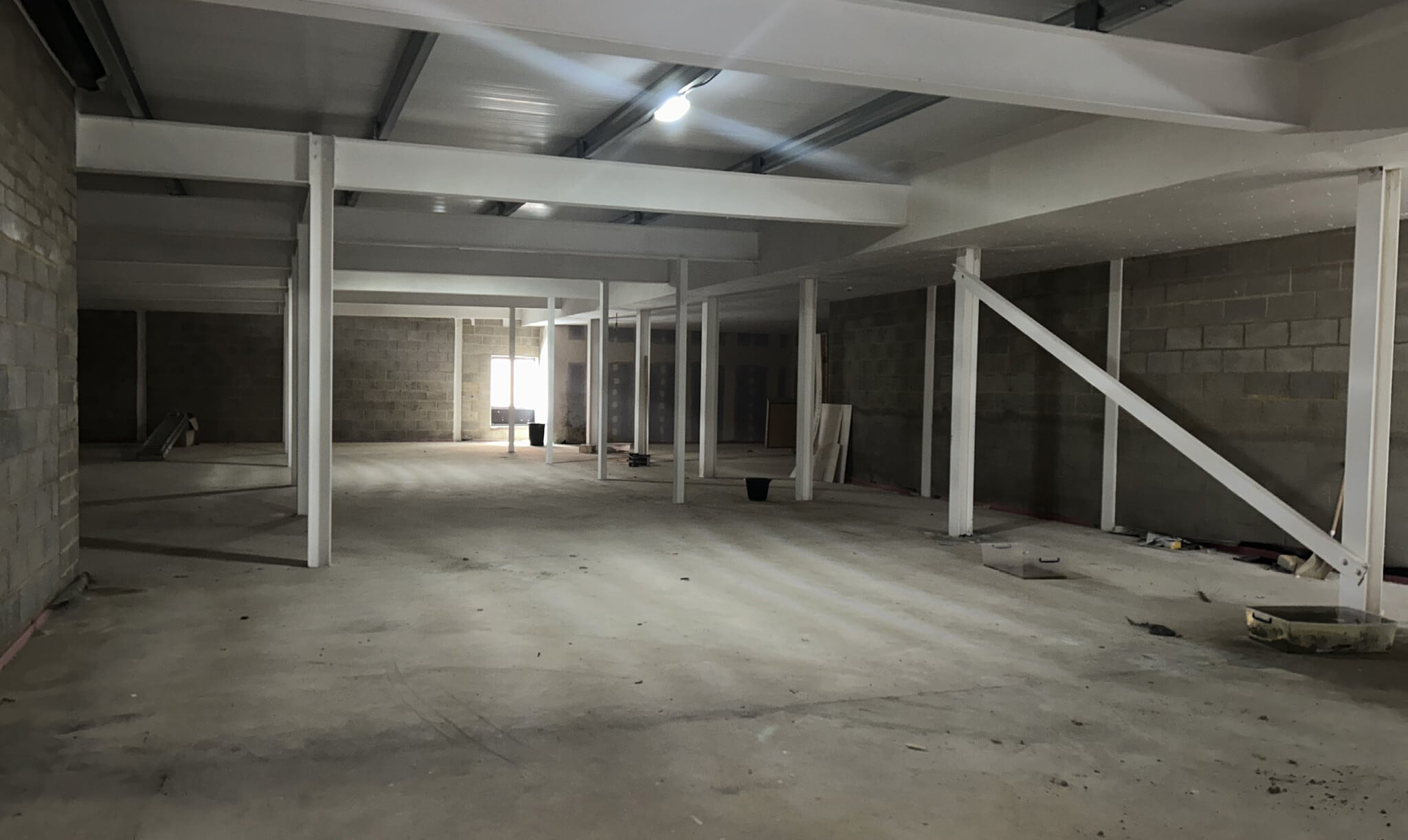 Little King St, East Grinstead for lease Construction Photo- Image 1 of 4