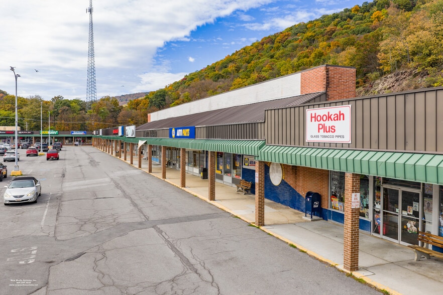 Ollie’s-Anchored Neighborhood Center portfolio of 4 properties for sale on LoopNet.ca - Building Photo - Image 3 of 32