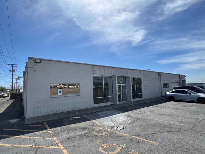 1320 W A St, Pasco, WA for sale - Building Photo - Image 1 of 30