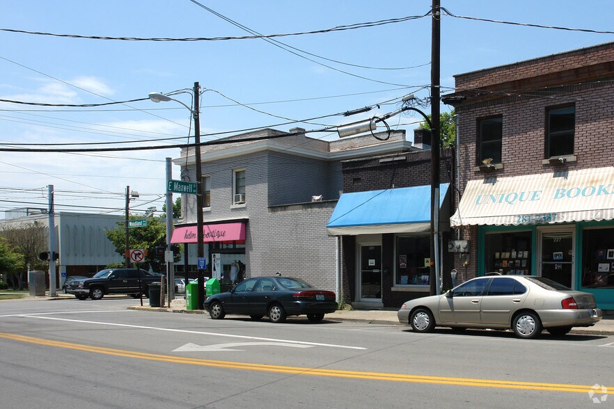 235 Woodland Ave, Lexington, KY à vendre - Photo du bâtiment - Image 2 de 2