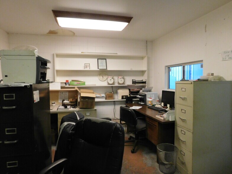 534 Stanford, Los Angeles, CA à vendre - Photo du bâtiment - Image 2 de 8