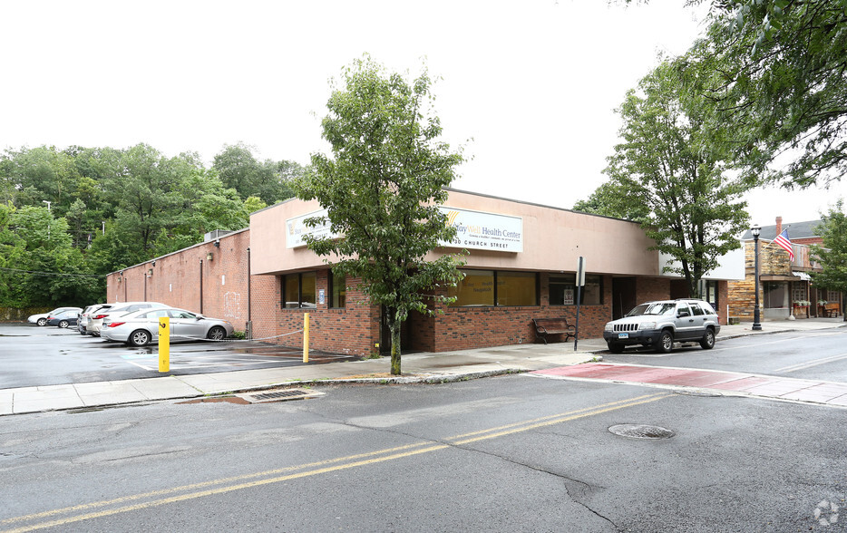 30-62 Church St, Naugatuck, CT à vendre - Photo principale - Image 1 de 1