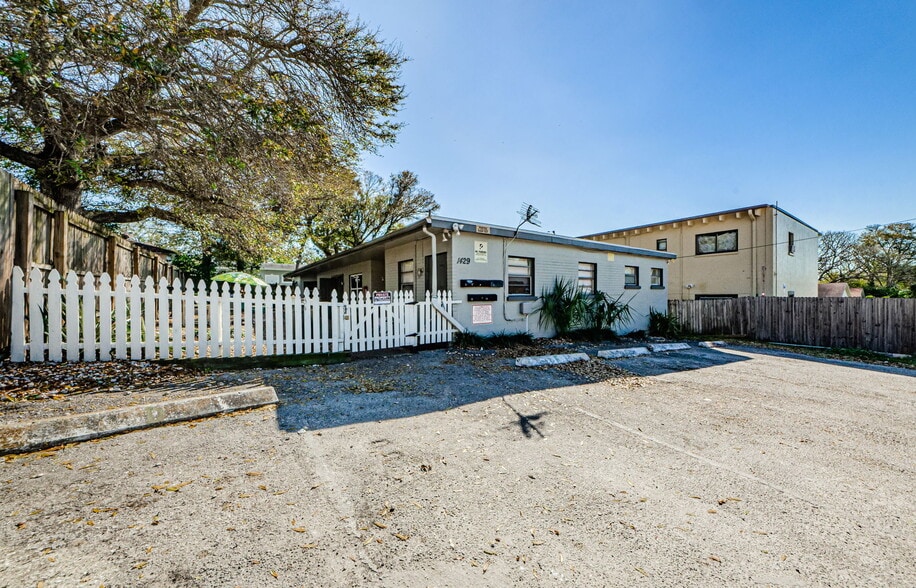 1429 Laura St, Clearwater, FL for sale - Building Photo - Image 2 of 10