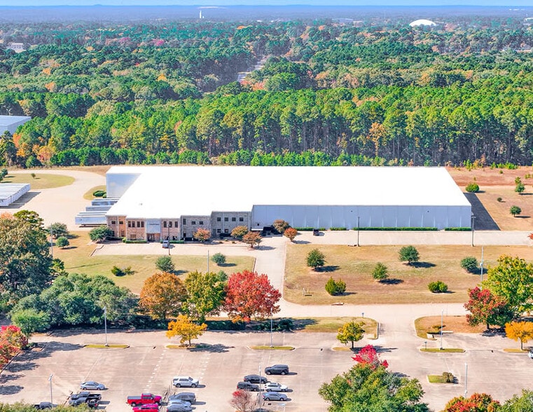 2811 Robert Cargill Dr, Longview, TX for sale - Primary Photo - Image 1 of 4