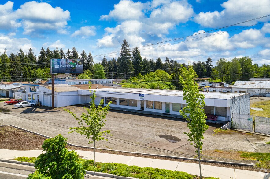 6820 27th St W, University Place, WA à vendre - Photo du bâtiment - Image 3 de 13