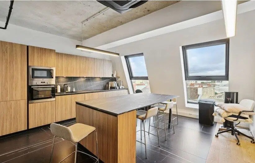 Office in Courbevoie for sale - Interior Photo - Image 3 of 31