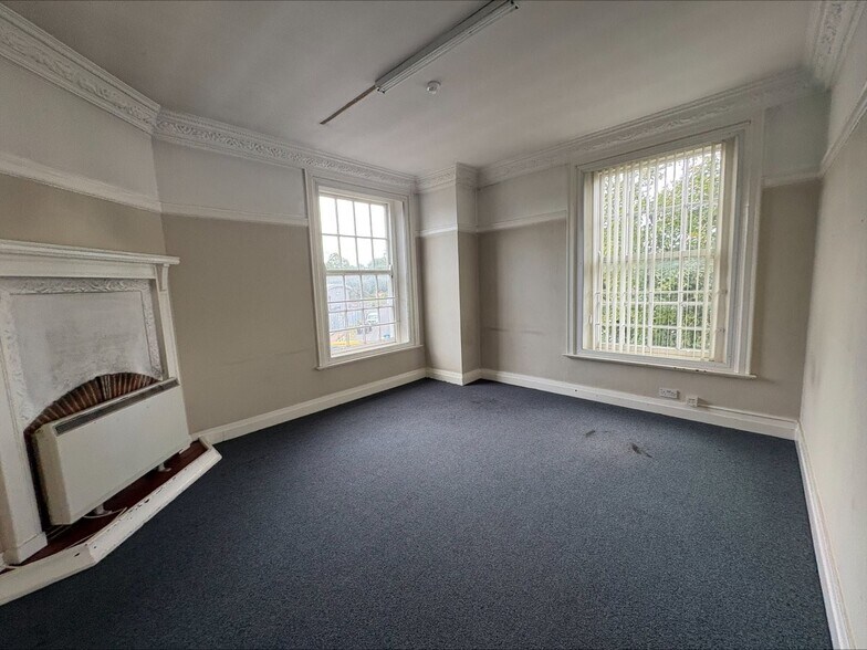 536 Valley Rd, Nottingham à louer - Photo intérieure - Image 2 de 9