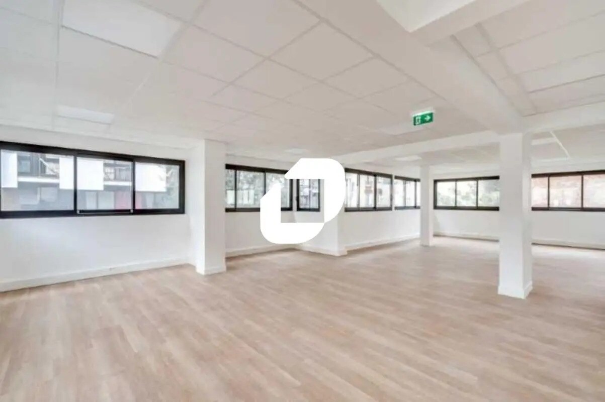 202 Rue De La Croix Nivert, Paris for lease Building Photo- Image 1 of 9