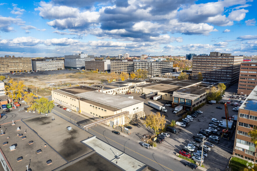 270 Rue De Louvain O, Montréal, QC for lease - Aerial - Image 3 of 5