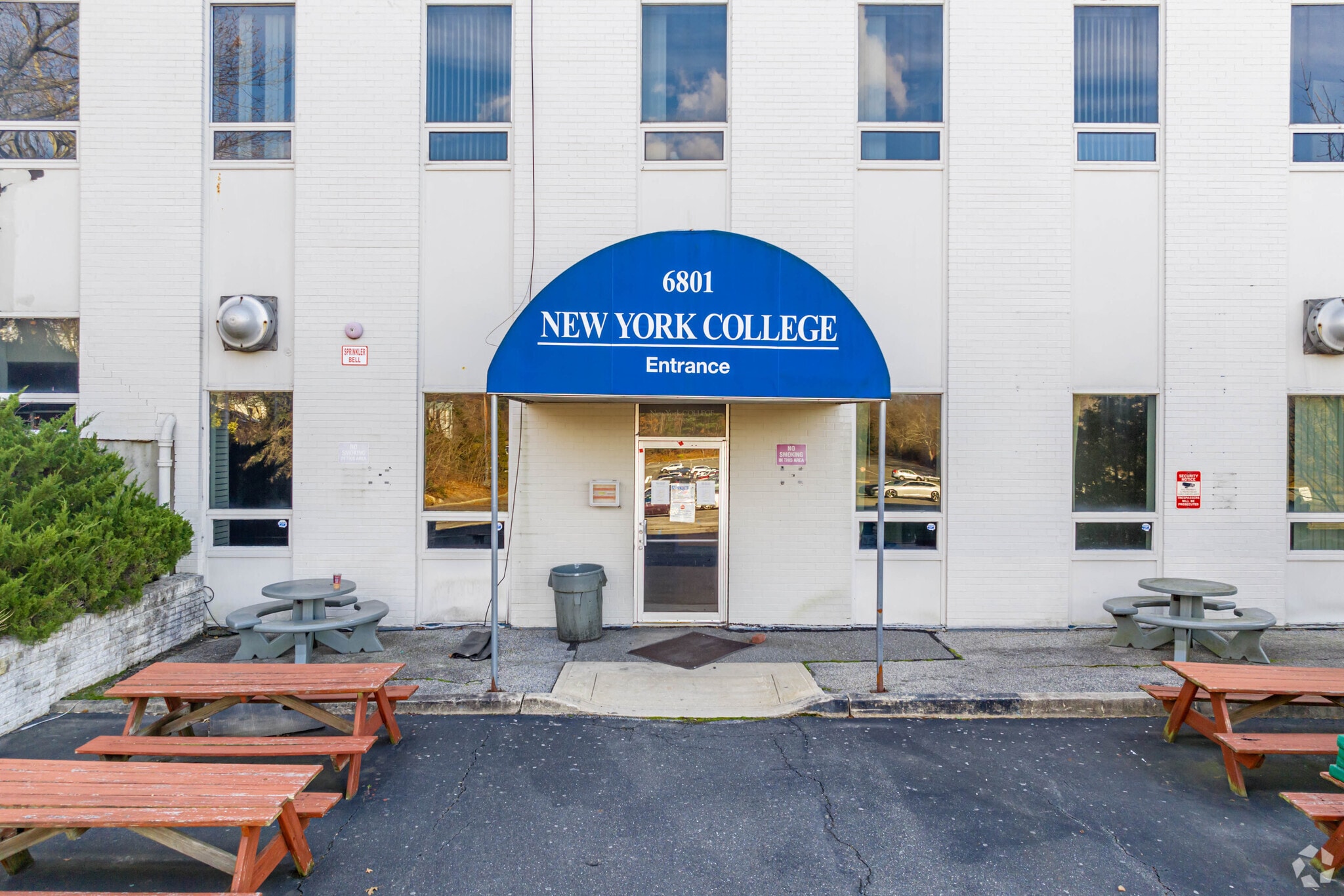 6801 Jericho Tpke, Syosset, NY à louer Photo du bâtiment- Image 1 de 7