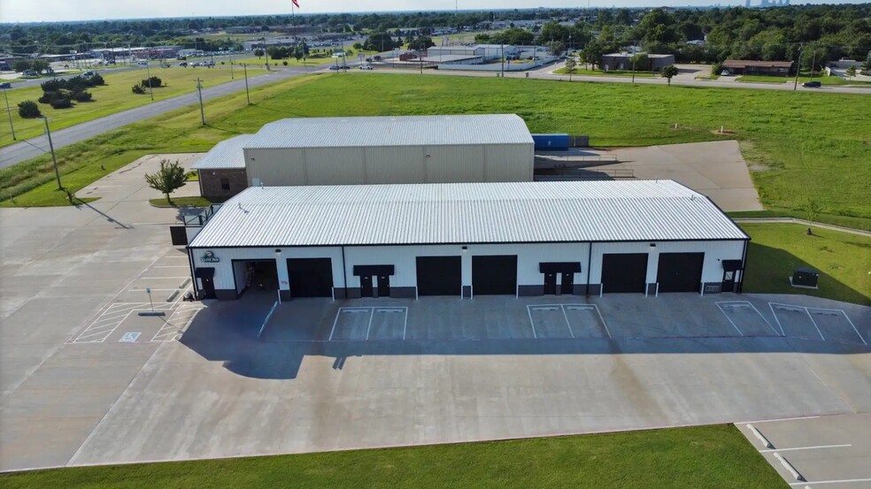2500 N Shields Blvd, Moore, OK for lease - Building Photo - Image 2 of 3
