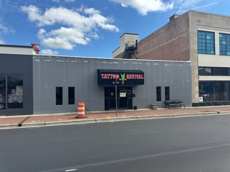 615 N Liberty St, Winston-Salem, NC à louer - Photo du bâtiment - Image 1 de 8