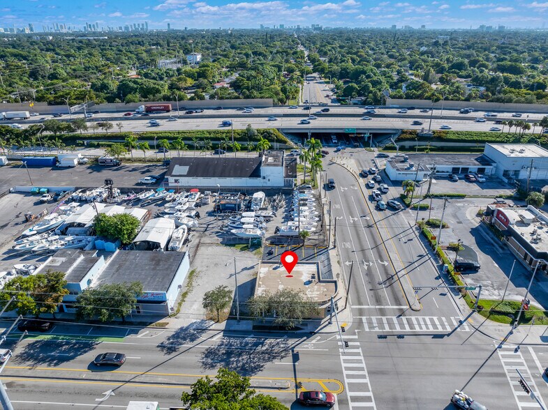 12501-12505 NW 7th Ave, North Miami, FL à louer - Photo du bâtiment - Image 3 de 15