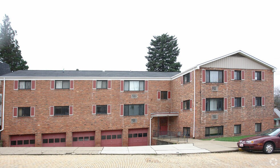 579 Dawson Ave, Pittsburgh, PA à vendre - Photo principale - Image 1 de 51