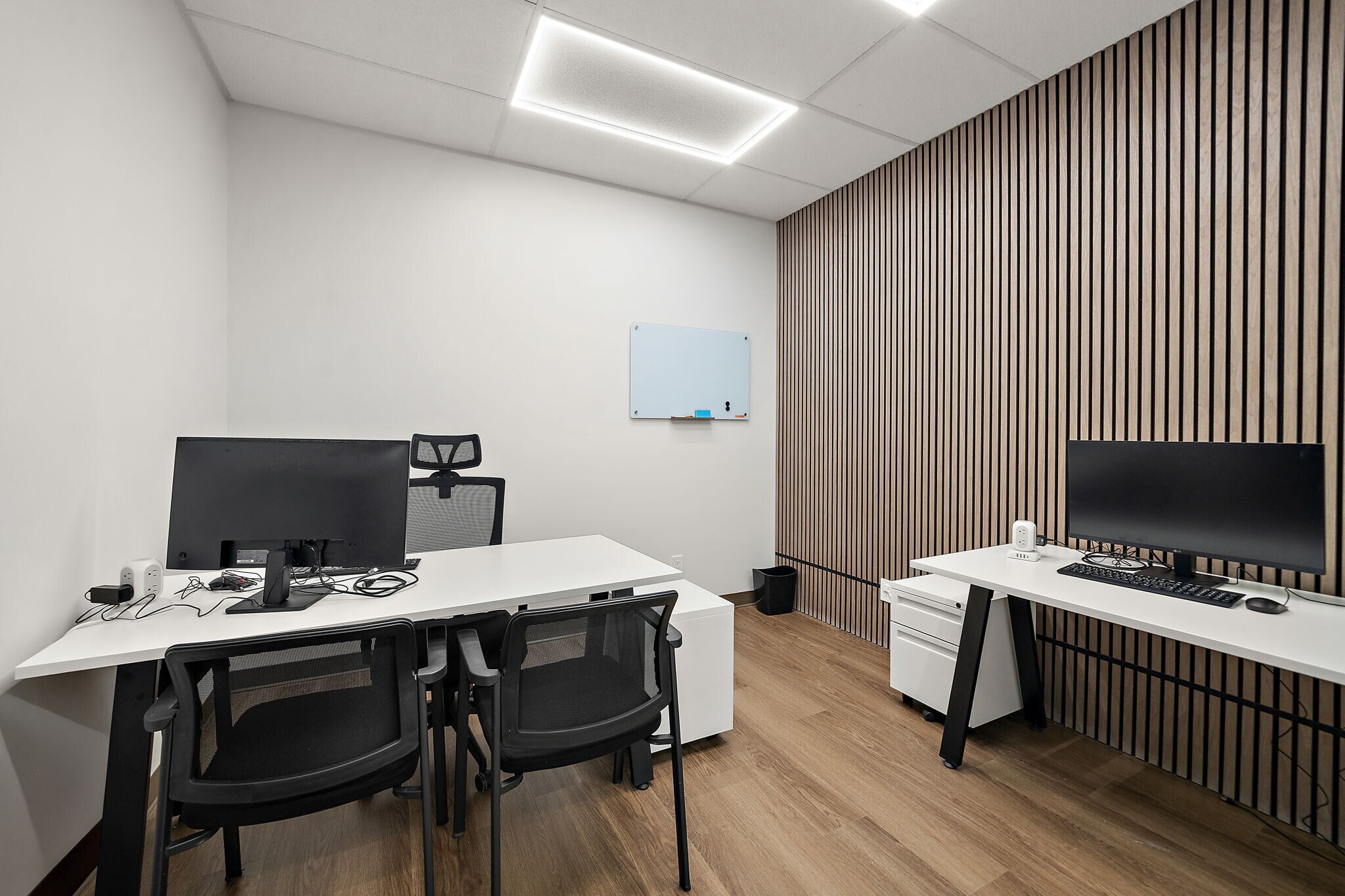 9900 Boul Cavendish, Montréal, QC for lease Interior Photo- Image 1 of 1
