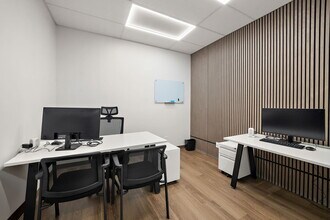 9900 Boul Cavendish, Montréal, QC for lease Interior Photo- Image 1 of 1