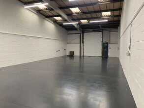 45-53 Potters Ln, Milton Keynes for lease Interior Photo- Image 2 of 7