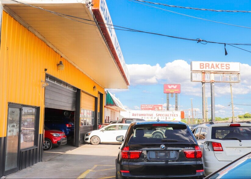 3223 Merrifield Ave, Dallas, TX for sale - Primary Photo - Image 1 of 1