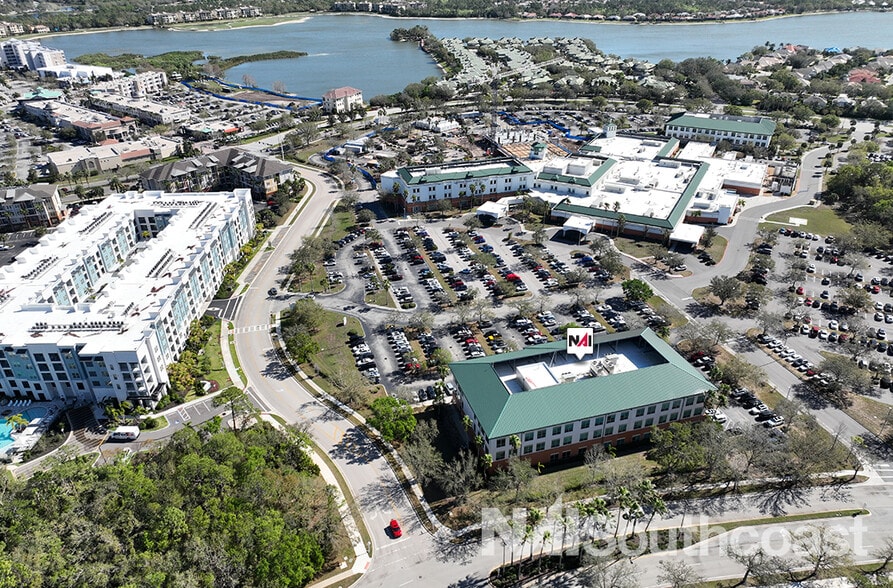 6310 Health Park Way, Bradenton, FL à louer - Photo du bâtiment - Image 2 de 13