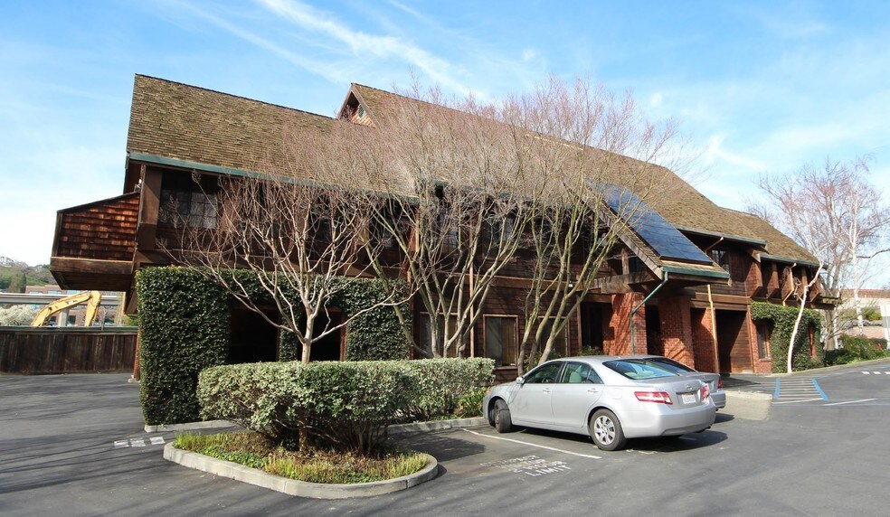 245 Ygnacio Valley Rd, Walnut Creek, CA à louer - Photo du bâtiment - Image 2 de 7