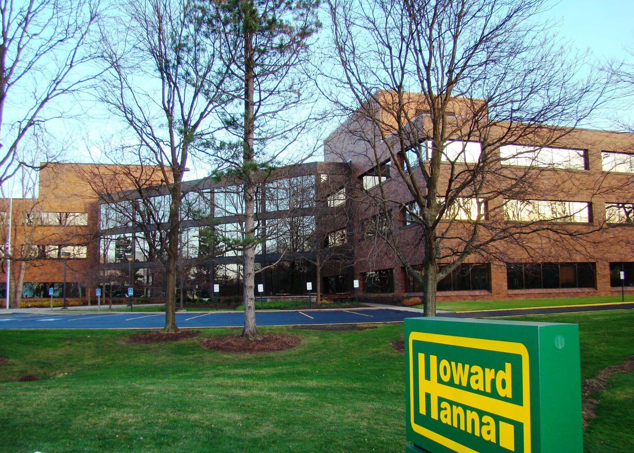 6000 Parkland Blvd, Mayfield Heights, OH for sale Primary Photo- Image 1 of 24