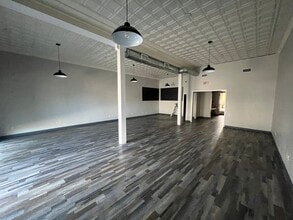 1715-1721 W Berry St, Fort Worth, TX for lease Building Photo- Image 1 of 3