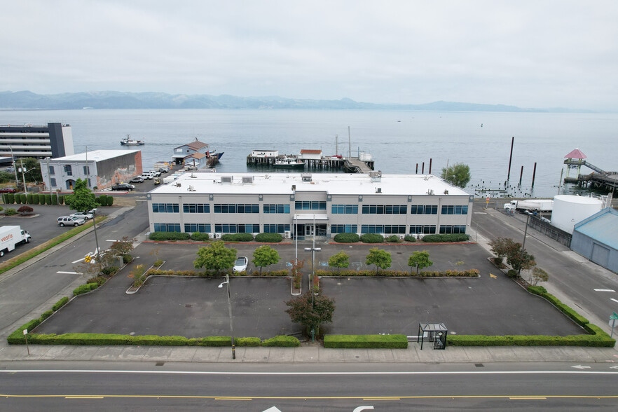 450 Marine Dr, Astoria, OR for sale - Primary Photo - Image 1 of 12