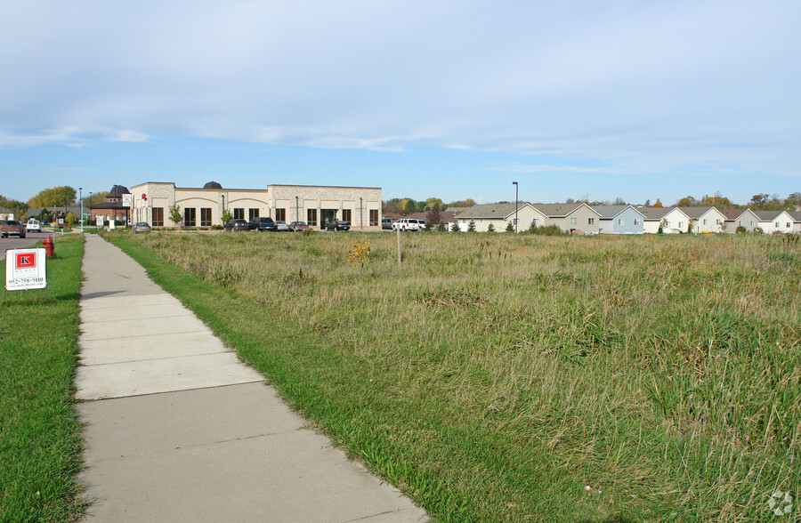 1st St NE, New Prague, MN à vendre - Photo principale - Image 1 de 1