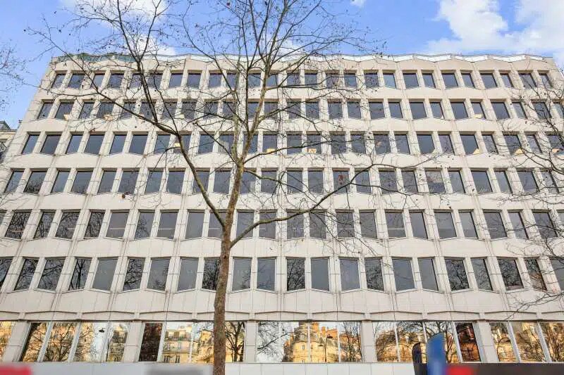 43-47 Avenue De La Grande Armée, Paris for lease Building Photo- Image 1 of 3