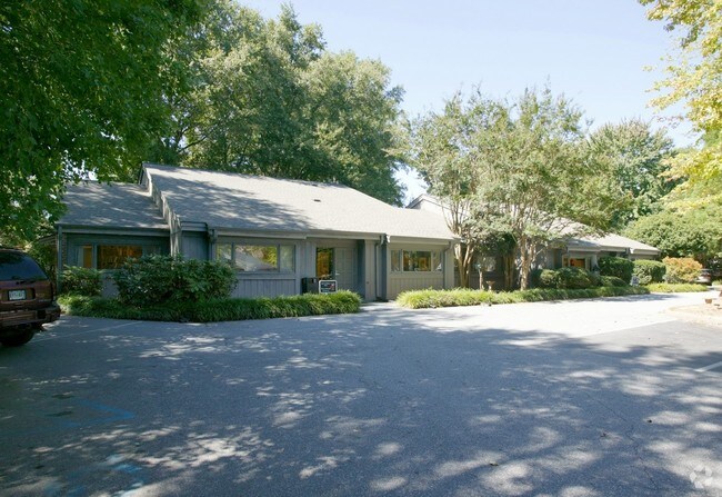 Plus de détails pour 30-31 Memorial Medical Dr, Greenville, SC - Bureau/Médical à louer